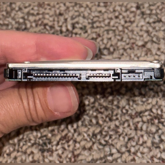 Seagate Momentus 750GB Hard Drive 7200 RPM - Picture 4 of 4